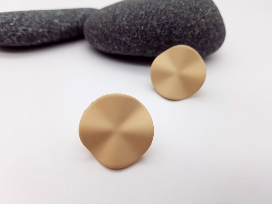 Runde Falten Ohrstecker beige